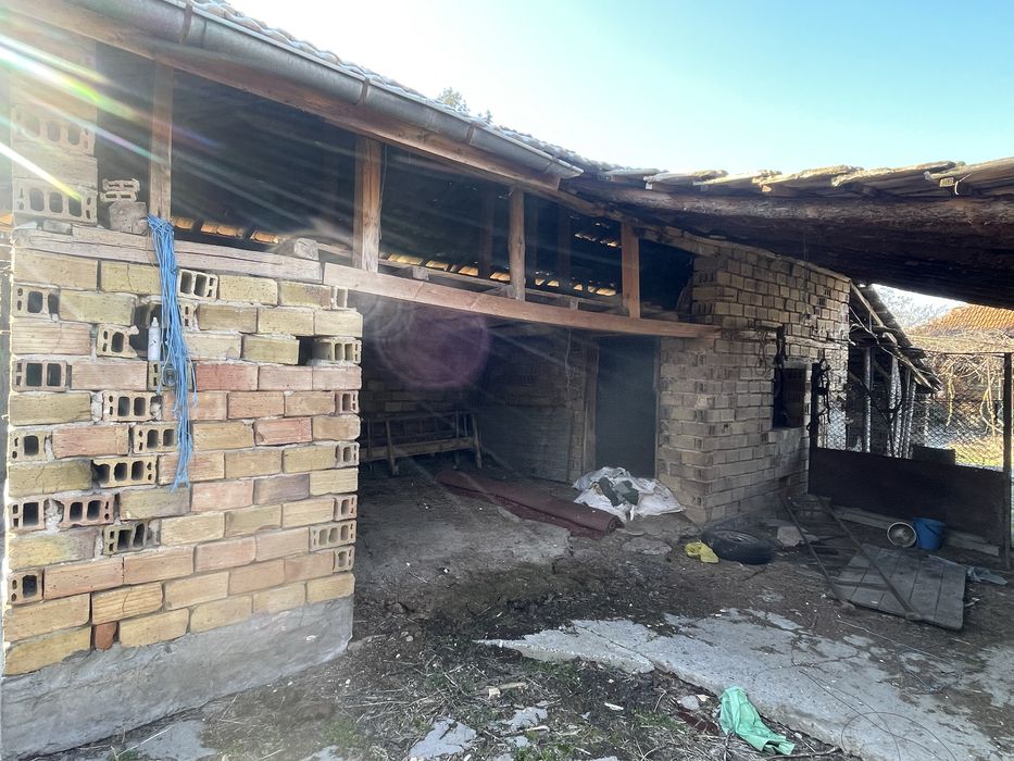 Продава се Къща в с. Козаревец, Област Велико Търново - 1000 кв.м за 41 €/кв.м - Снимка #6