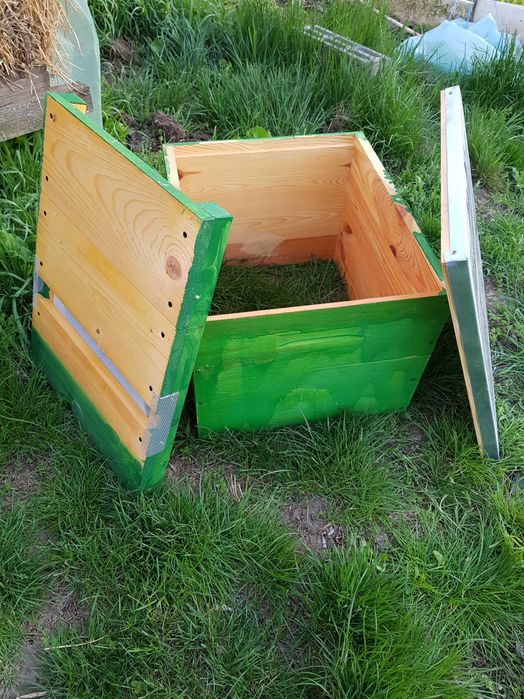 Vand cutii dadant. Albine