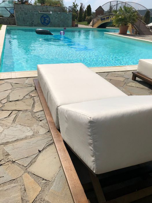 Sezlong poscina plaja