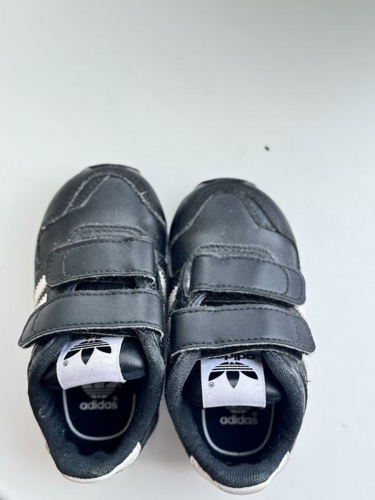 Кроссовки adidas