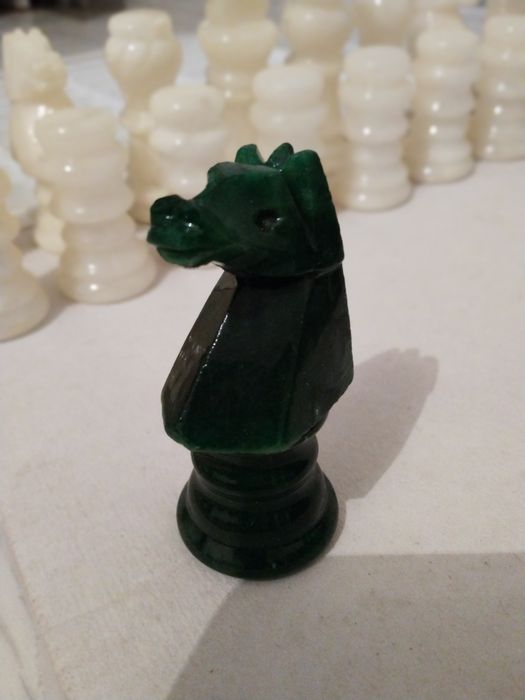 Янтарные стеклянные шахматы