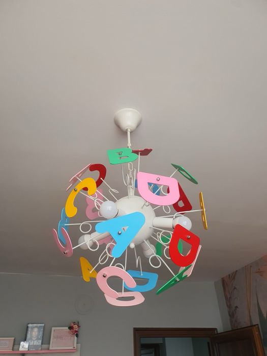 Детски полилей с букви