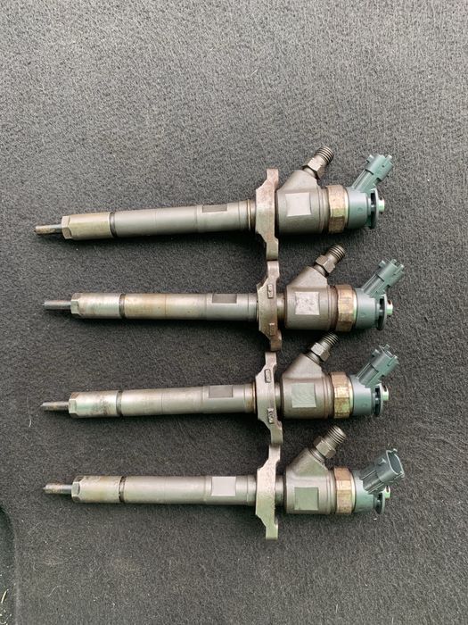 injectoare Peugeot 1007 Focus 2 C Max S Max Volvo 1.6 Hdi 2008 0445110297
