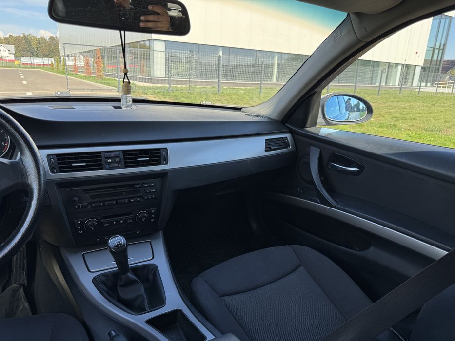 Bmw e90 320d anul 2005