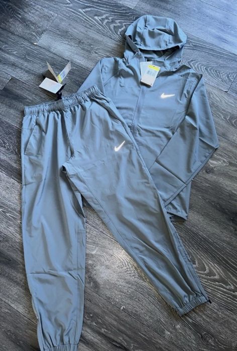 Trening nike gri