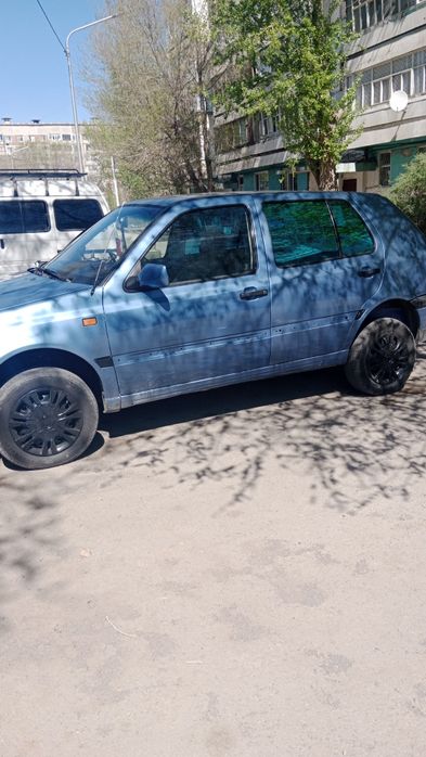 Машина продам срочно