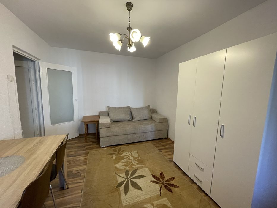 Inchiriez garsoniera renovata et 1 Valea Aurie