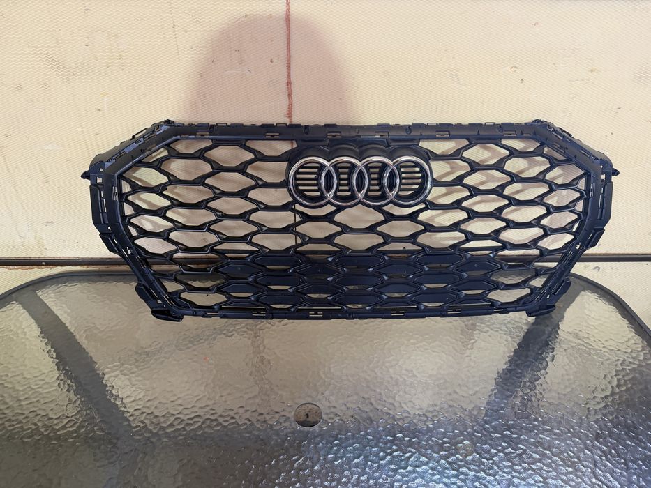 Grila radiator Audi Q3 s line