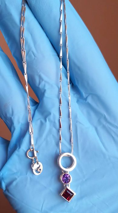 Сребърно колие с аметист и гранат