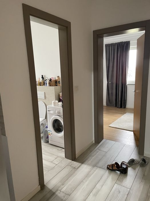 Inchiriez apartament