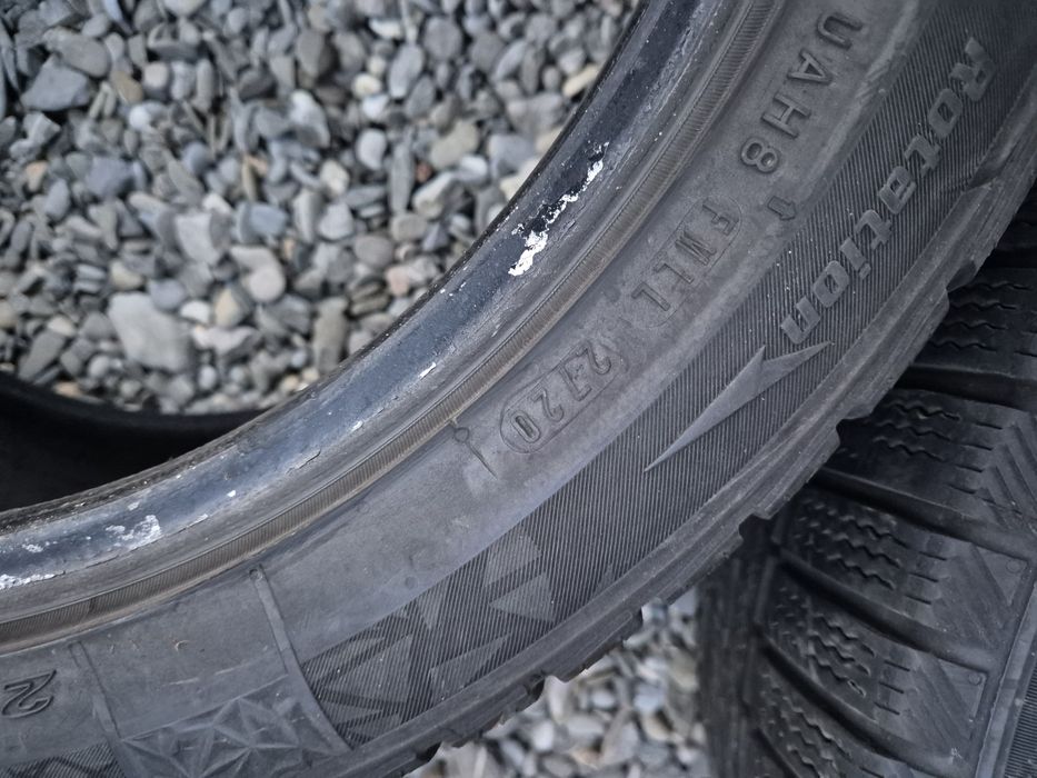 Vând cauciuc 225/45/17 M+S 2și2 imp Germania