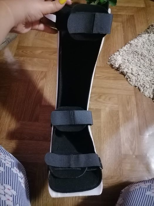 Vând orteză numărul 41