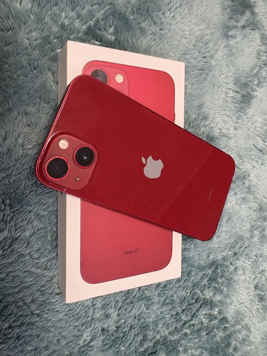 Vand iPhone 13 utilizat