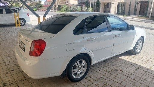 Lacetti 1.8 2012