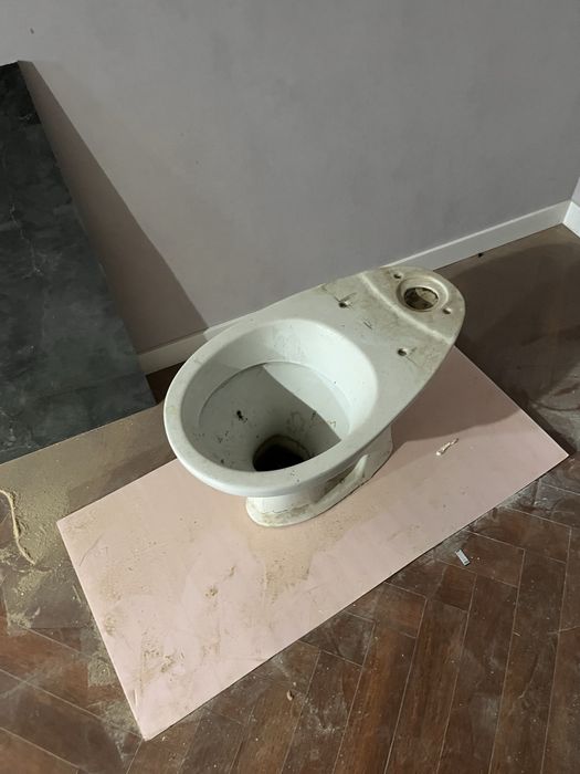 Унитаз сатылады 29 а тур