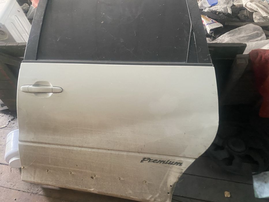 Продам глушитель тойота эстима