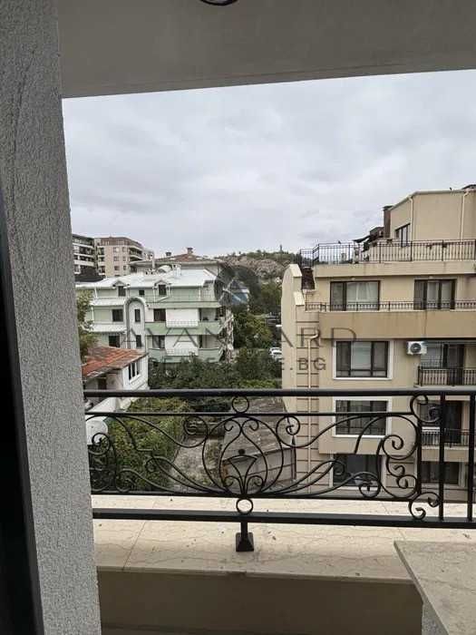 Продава се Двустаен апартамент в Пловдив, Център - 69 кв.м за 2174 €/кв.м - Снимка #7