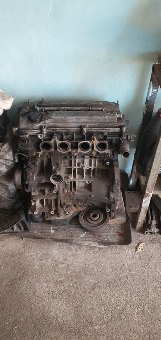 Двигатель 2az-fe