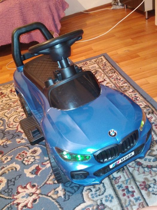 Машинка для детей от 2 до 4 лет