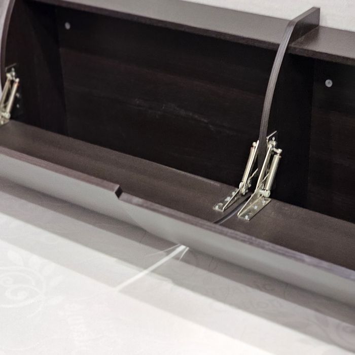 Продам кровать с матрасом