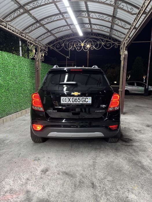Srochna sotiladi Tracker 1 Primier