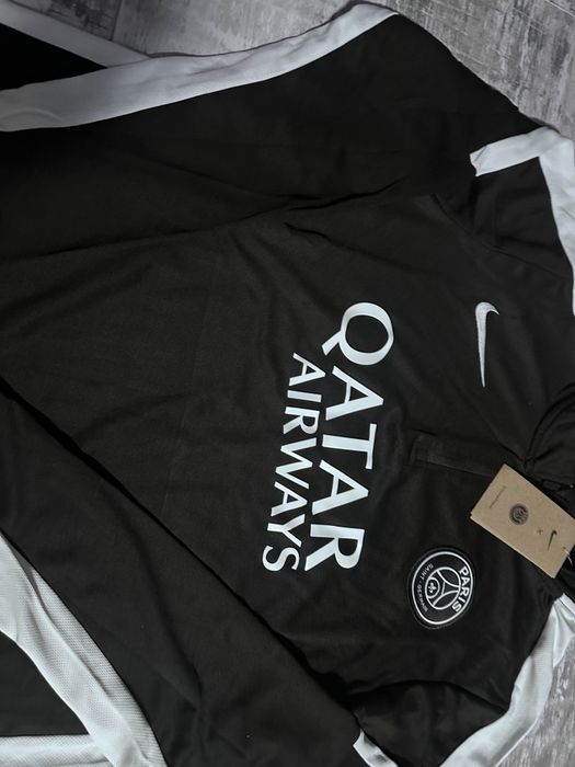 *NOU* compleu/trening negru si alb PSG