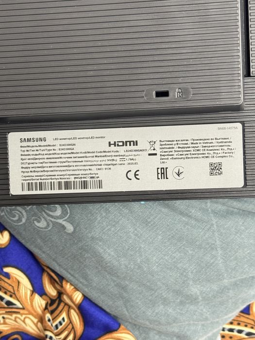 Монитор Samsung