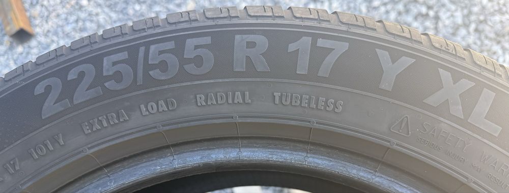 2бр 225/55/17 на 7мм с 22дот Семперит
