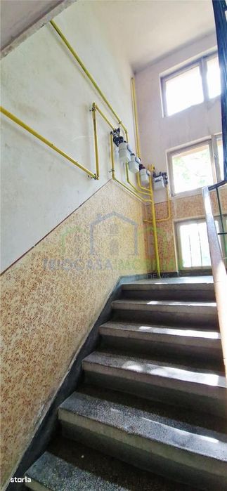 Apartament 4 Camere ,  Etaj 3 Din 4, 2 Bai, 2 Balcoane,  Calea Severin
