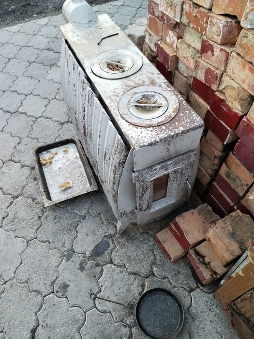 Печь на дровах греет хорошо