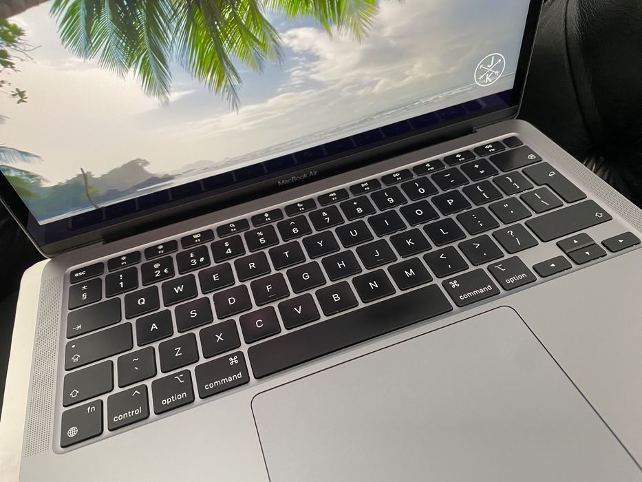 MacBook Air 13-inch/ M1 / 8 Gb RAM / 256 Gb / Silver / Ca nou
