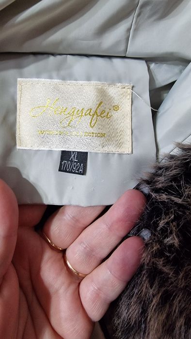 Продам зимнюю куртку 50рр