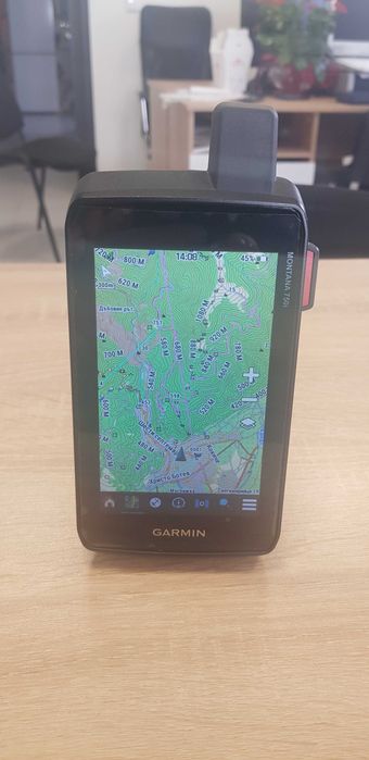 Продавам GPS Garmin Montana 750i