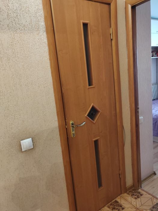 Продам двери межкомнатнве