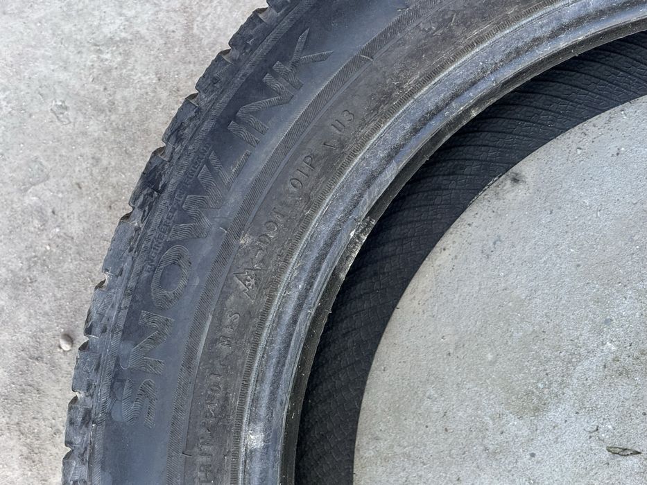 Зимные шины балон 215/55 R17