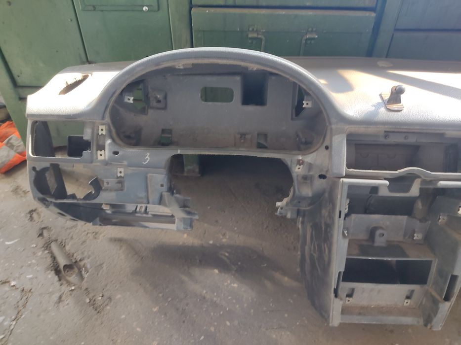 Панель приора 1 продам