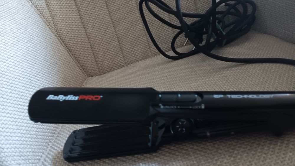 Преса за вафли и обем на косата