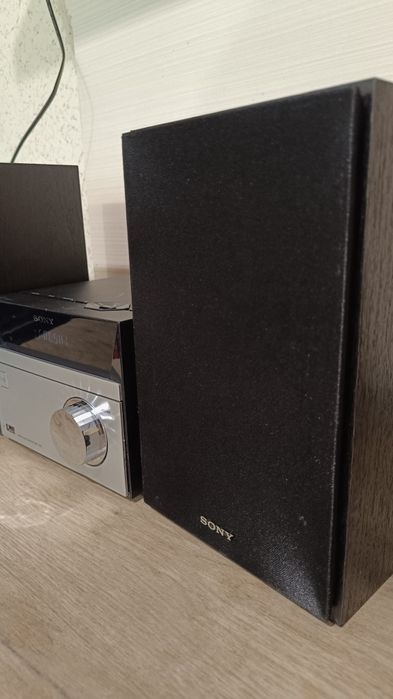 SONY микро музикална система, мини уредба , USB  FM   CD  Mp3   AUX