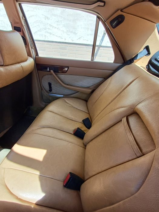 Mercedes Benz W126 280 S ЦЕНАТА Е ДО КРАЯ НА МЕСЕЦА !
Автомобилът е с