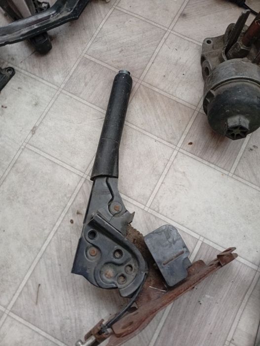 Запчасти на Пежо 301