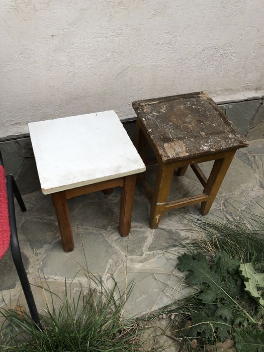 По 3000 и табуреты 1000