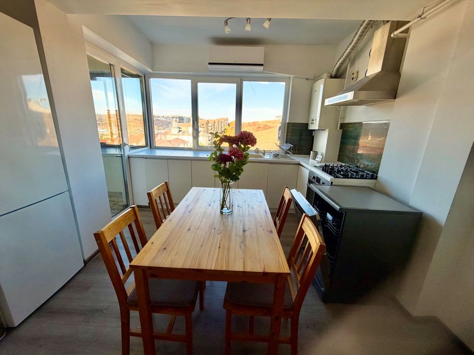 De închiriat: Apartament modern cu 2 camere, priveliște – Baciu, Str. Luceafărului (Direct de la PROPRIETAR)