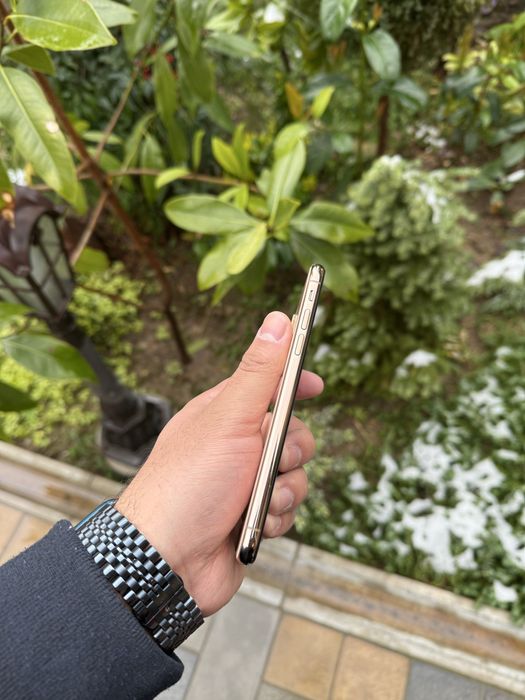 Iphone xs ayfon xs 64gb Gold sotiladi tel ideal aybi yo face ishlidi