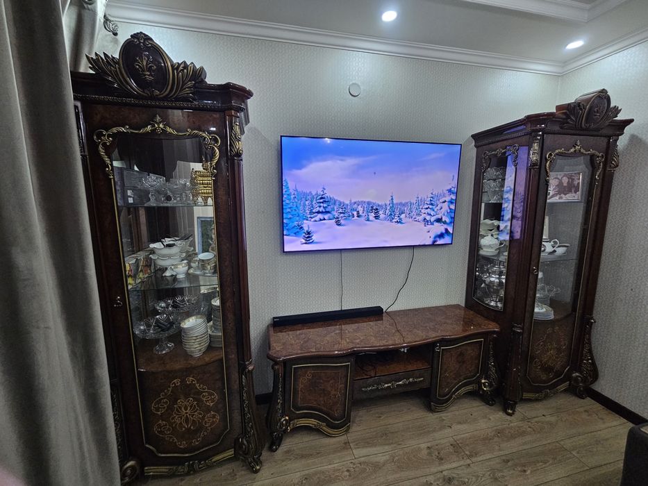 Гостиный гарнитур(горка)