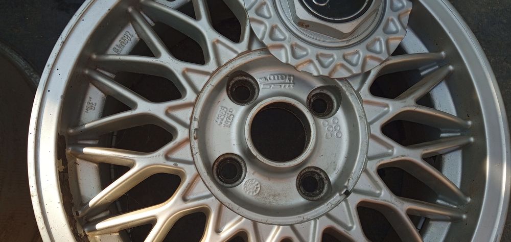 Джанти-алуминиеви,стоманени с гуми