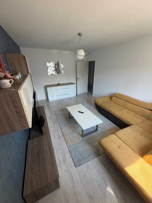 inchiriez apartament 2 camere Falticeni