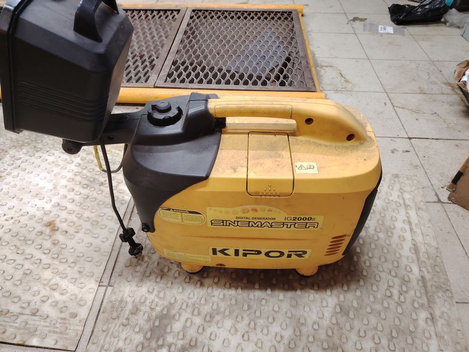 Продам Генератор 2000w