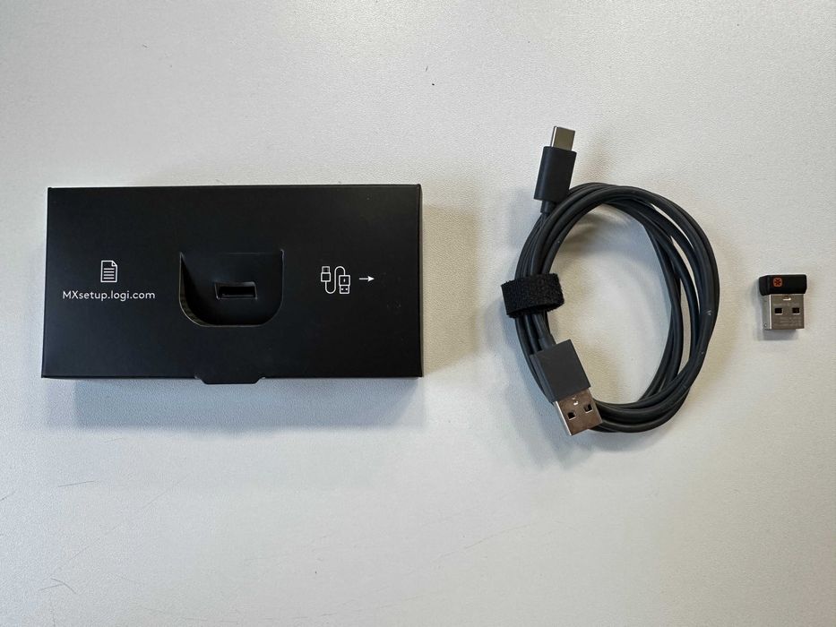 Logitech MX Keys за Windows и MAC безжична клавиатура с подсветка