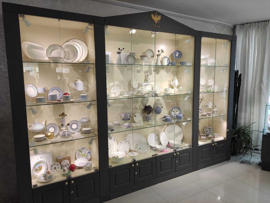 Мебель (витрины) для магазина