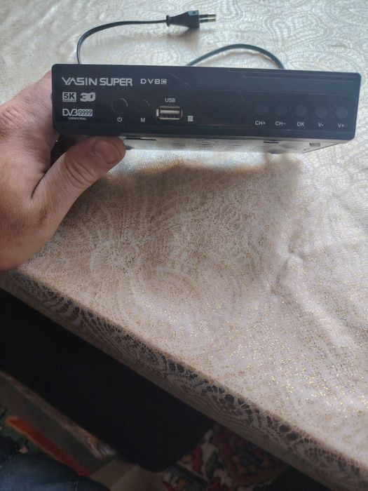 Продаю тюнер цифрового телевидения!